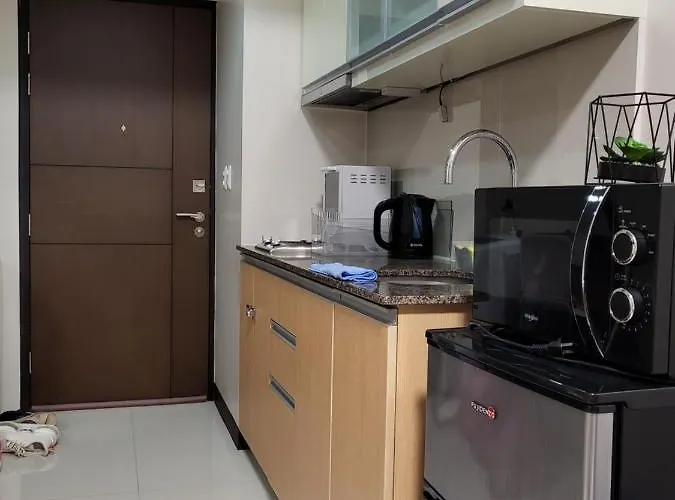 Apartahotel Newport 101 West Wing Manila